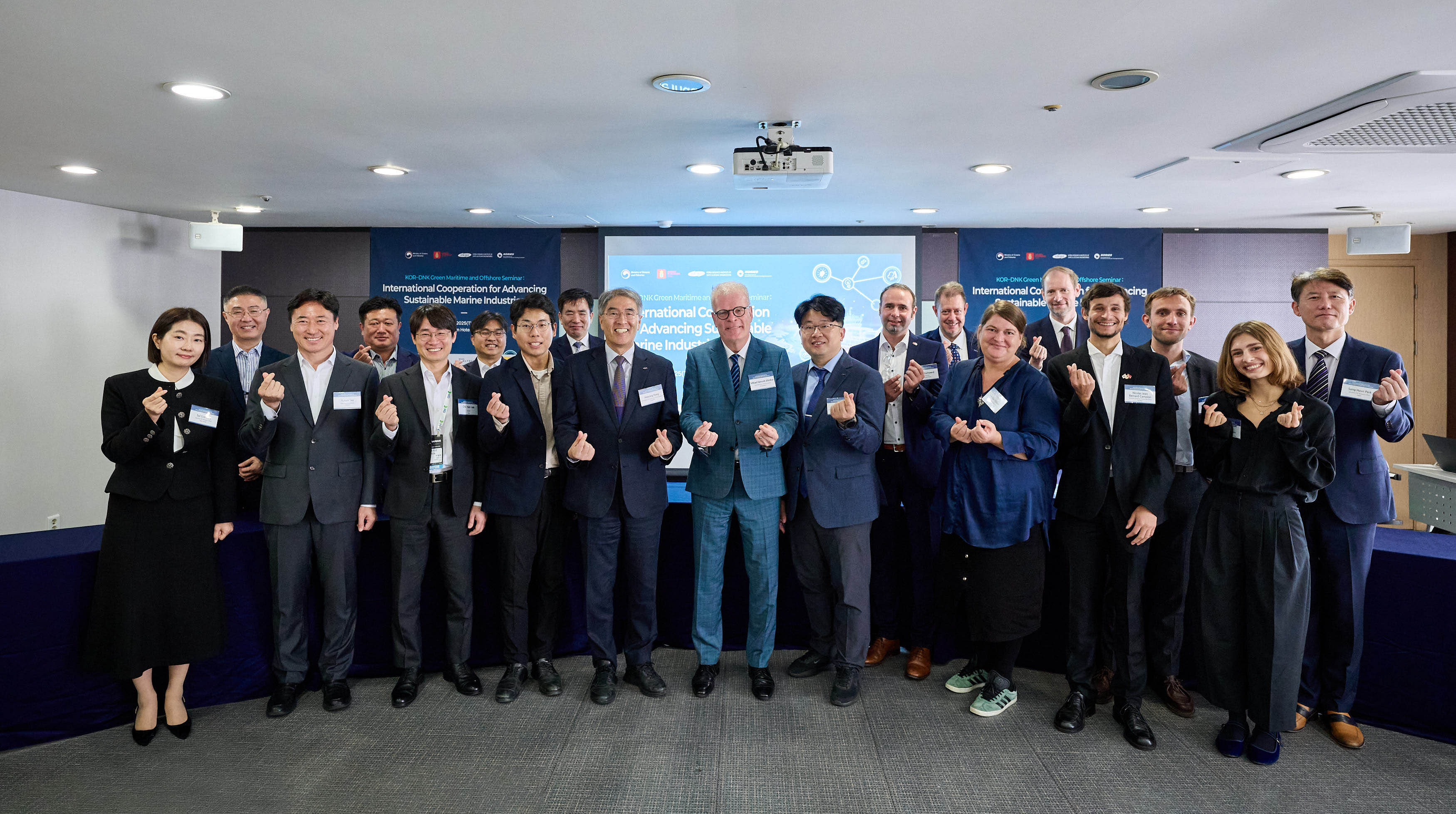 단체 기념사진(2)